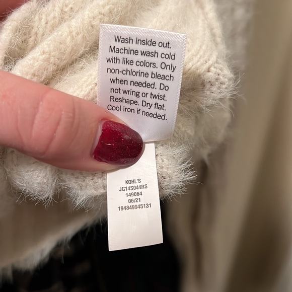 Soft SO crop button sweater - Picture 6 of 6